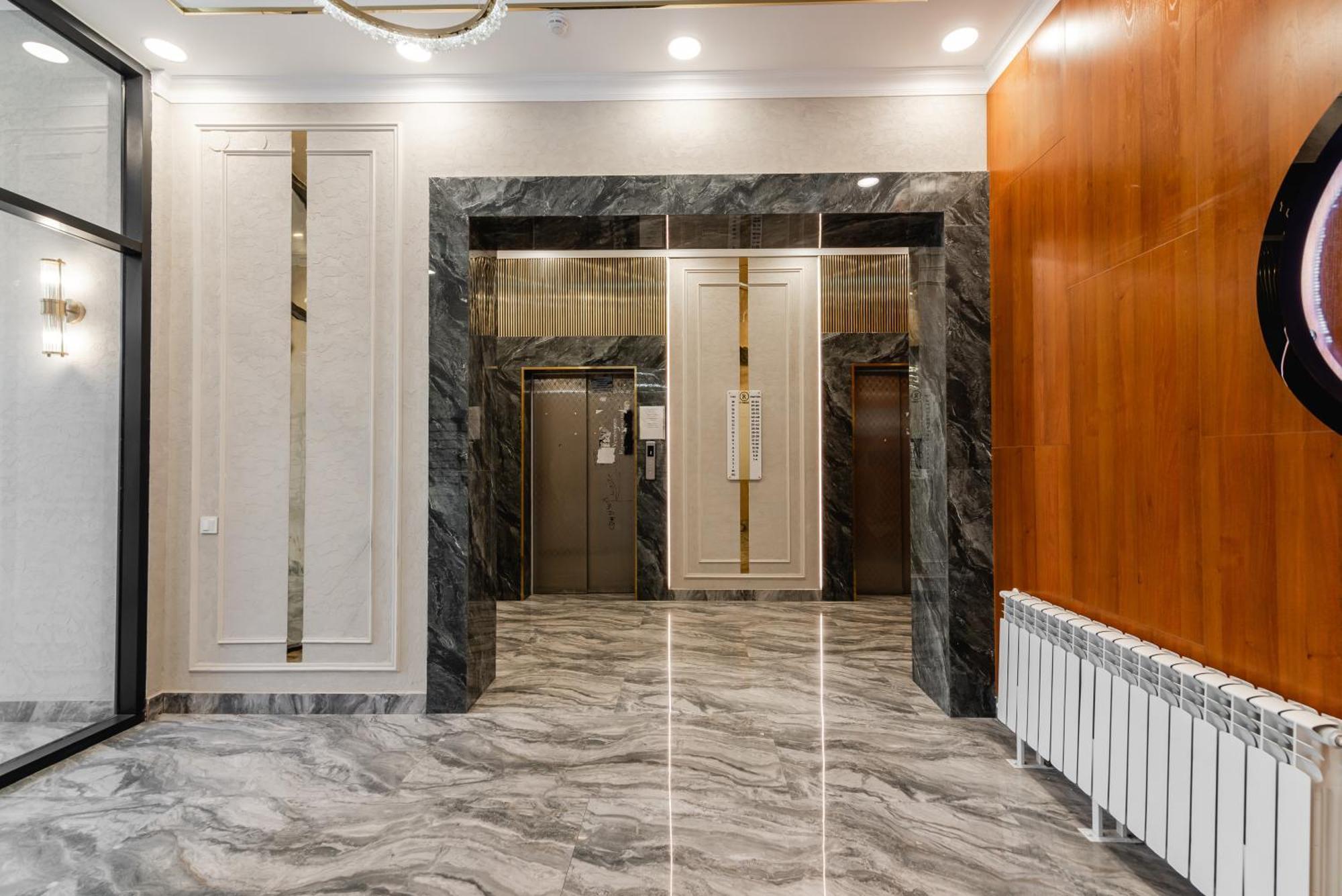 Five Business-Class Rooms In R-House Near Mega Center Almaty Exterior photo