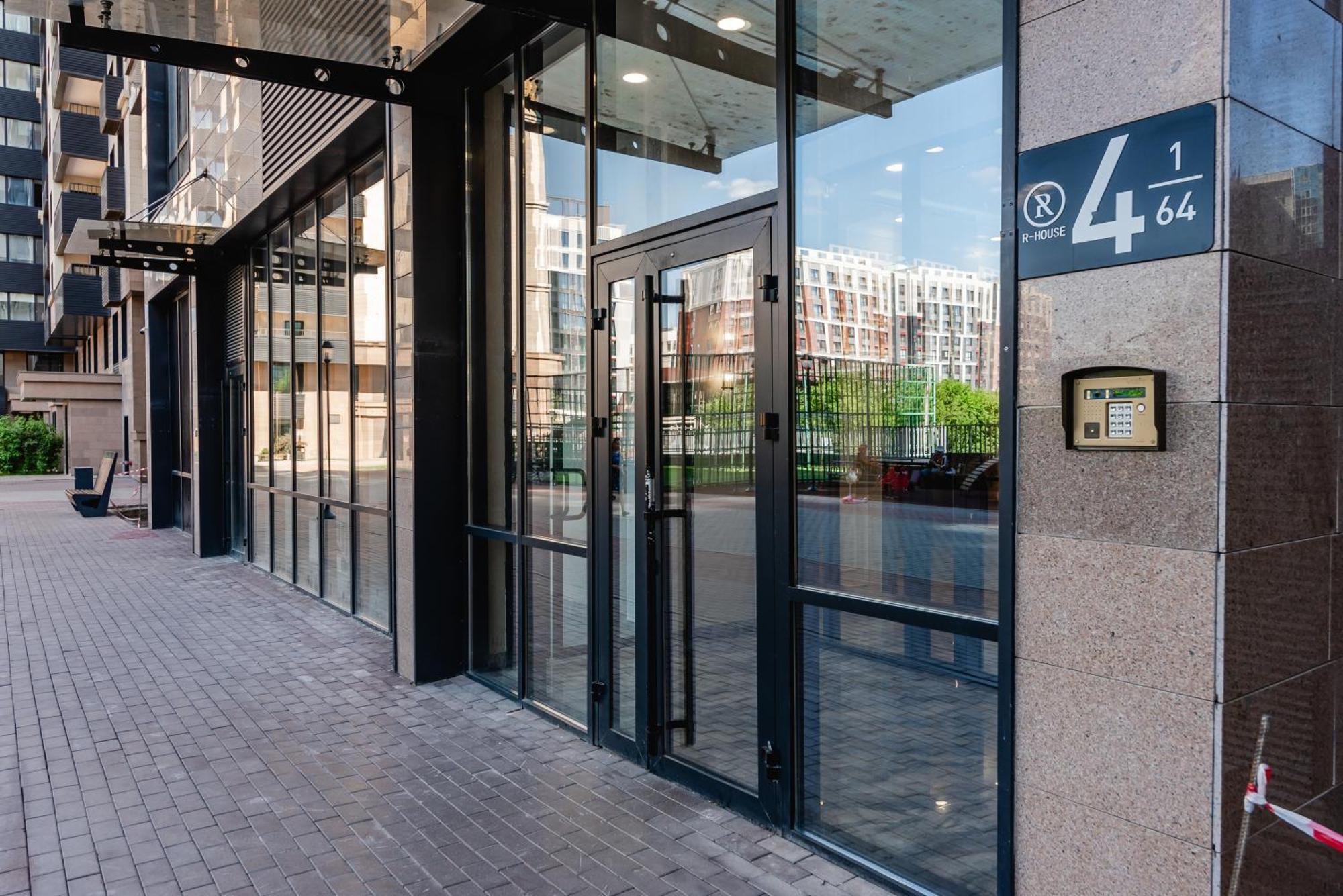 Five Business-Class Rooms In R-House Near Mega Center Almaty Exterior photo